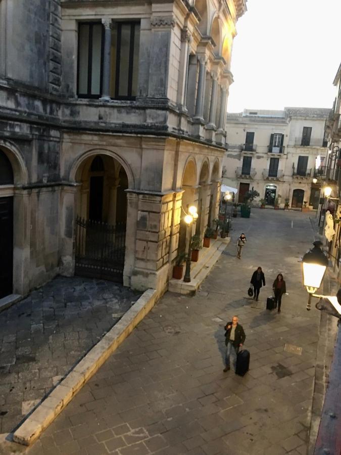 Il Sipario Palazzo Accolla Apartment Сиракуза Екстериор снимка